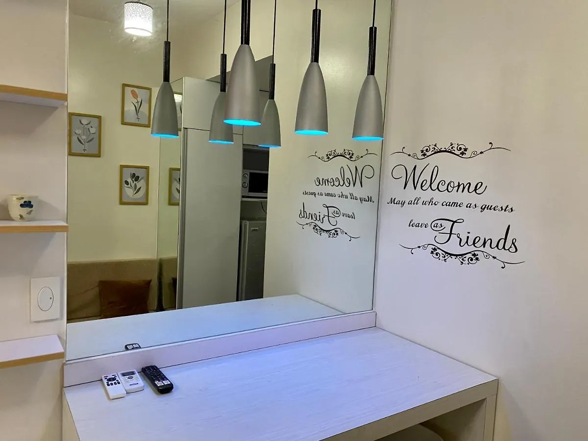 Appartamento Woodland Elegance Retreat Symphony Of Artistry With Blazing Fast 300 Mbps Manila 0*,
