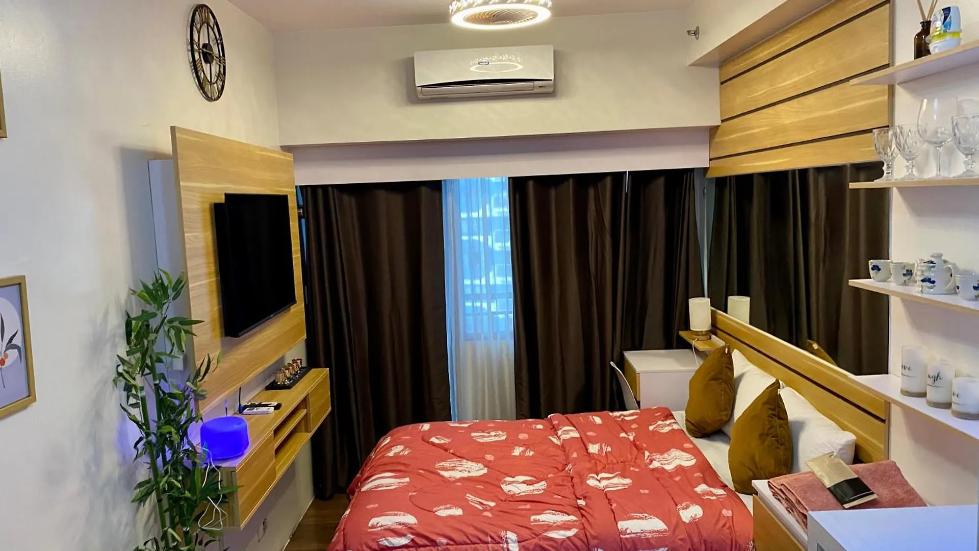 Appartamento Woodland Elegance Retreat Symphony Of Artistry With Blazing Fast 300 Mbps Manila