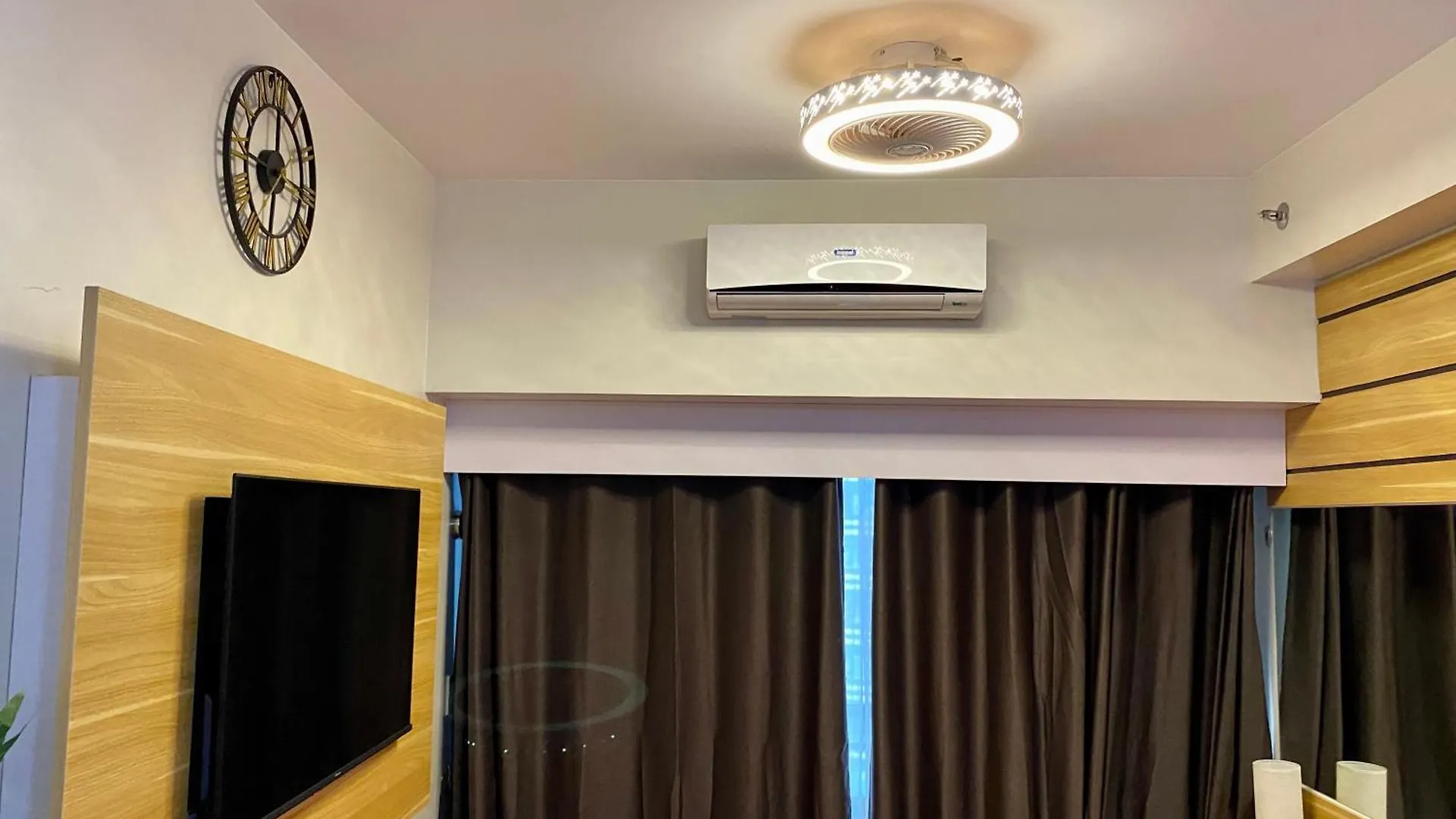 Appartamento Woodland Elegance Retreat Symphony Of Artistry With Blazing Fast 300 Mbps Manila